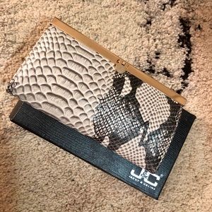 Embossed Snake Skin Wallet